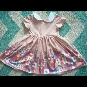 Taylor Joelle, size 4 Small world dress